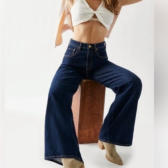 Free People Bell Wide High Rise Jeans 26 New - Picture 4 of 10
